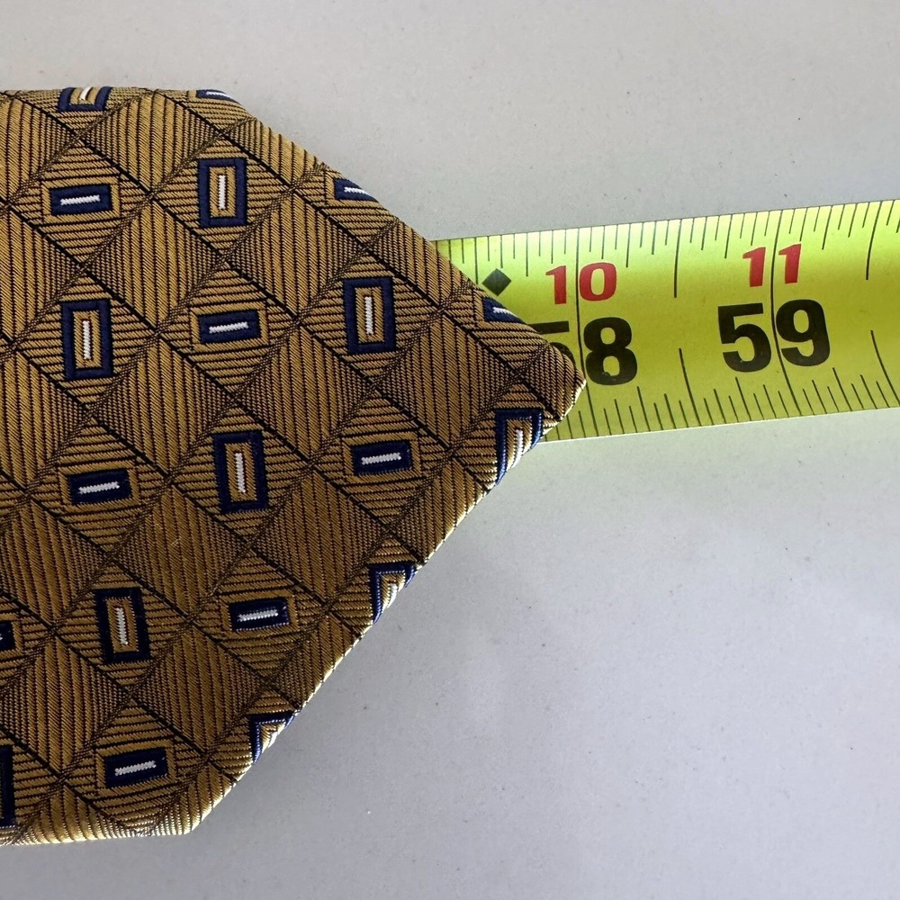 JOS A BANK 100% Silk Tie Gold Blue Geometric Made in Italy NEW - Picture 7 of 7